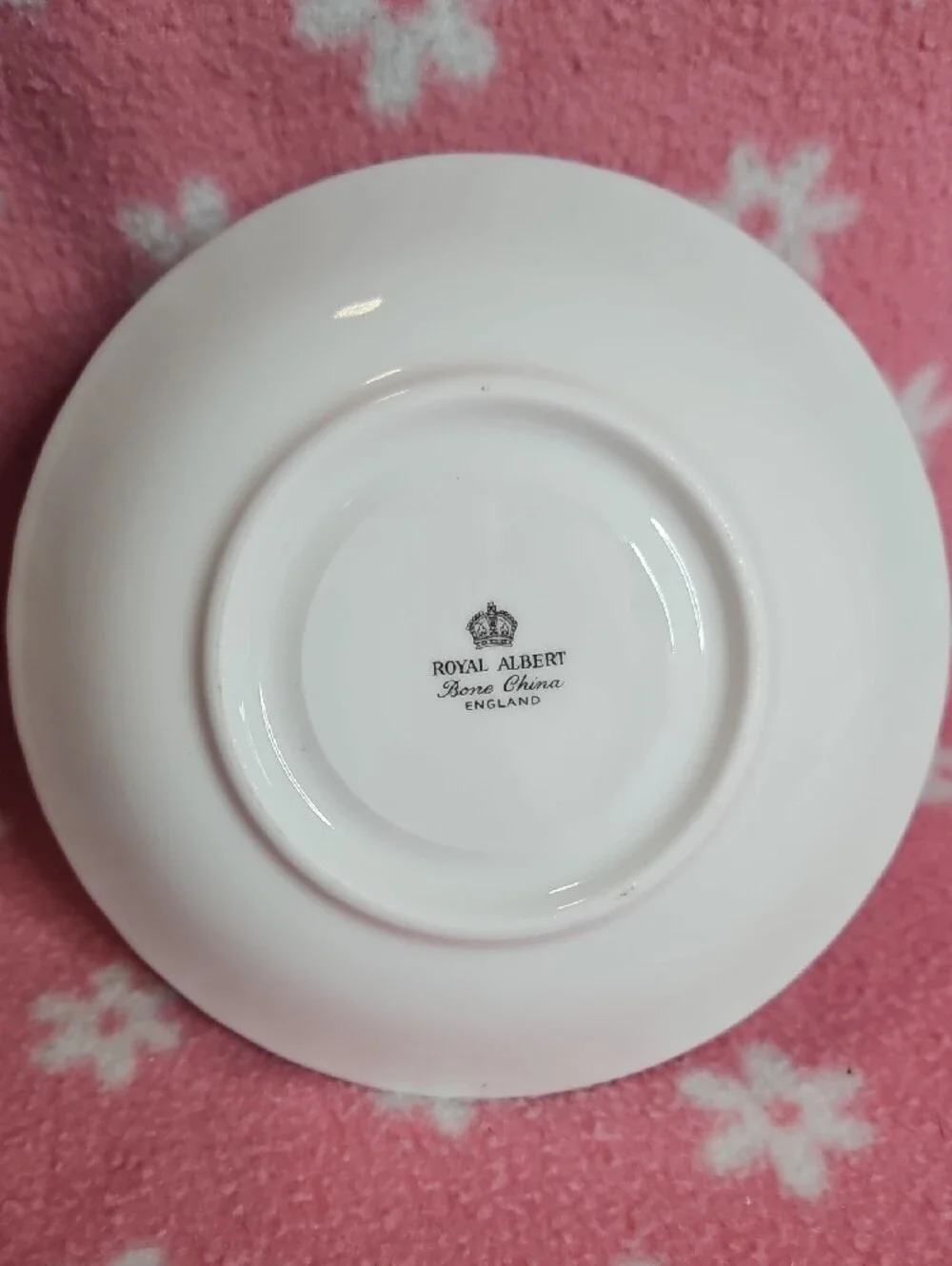 Royal Albert elegant white